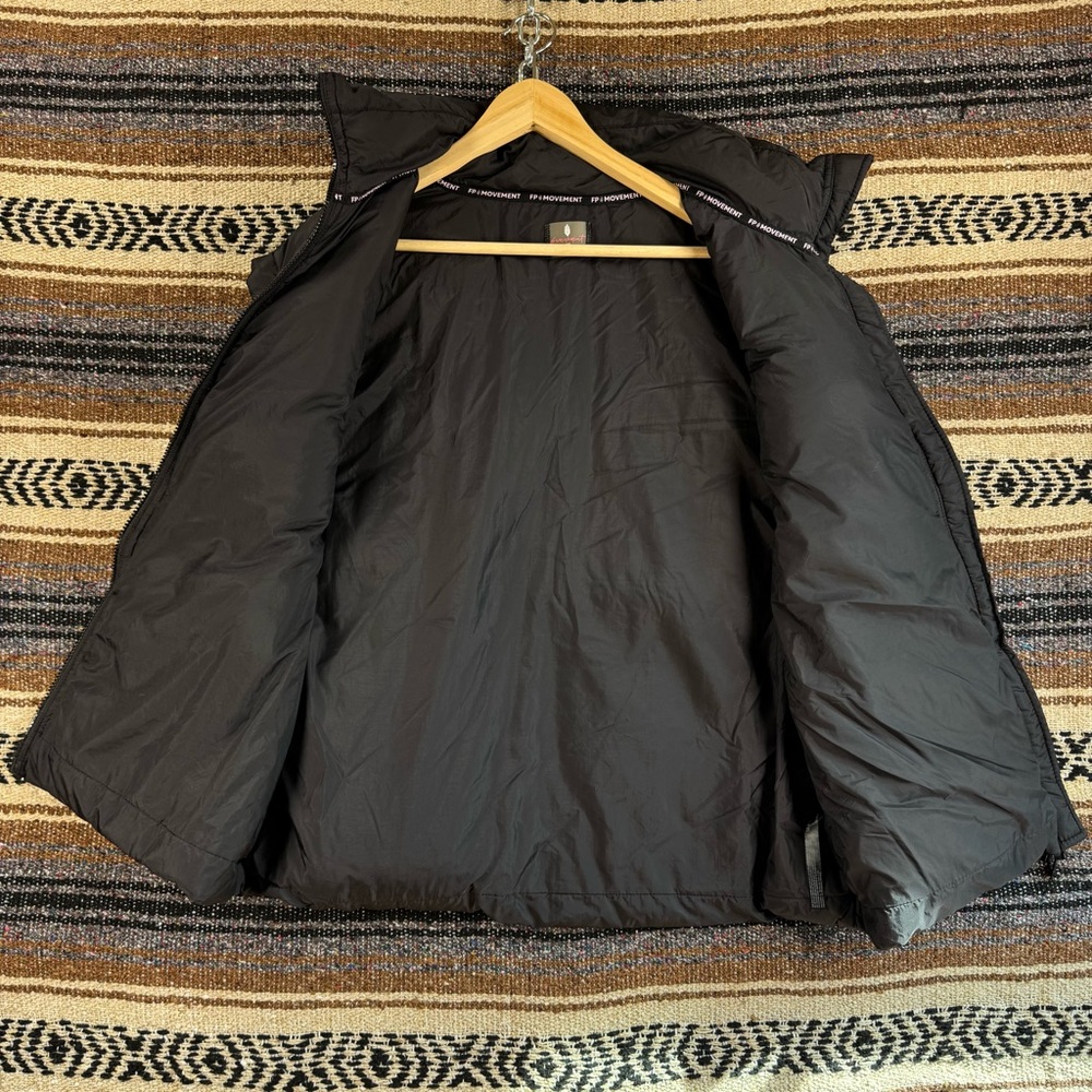 Free People FP Movement Puffer Vest XS Black Oversized Boxy Quilted Gorpcore - Picture 3 of 9